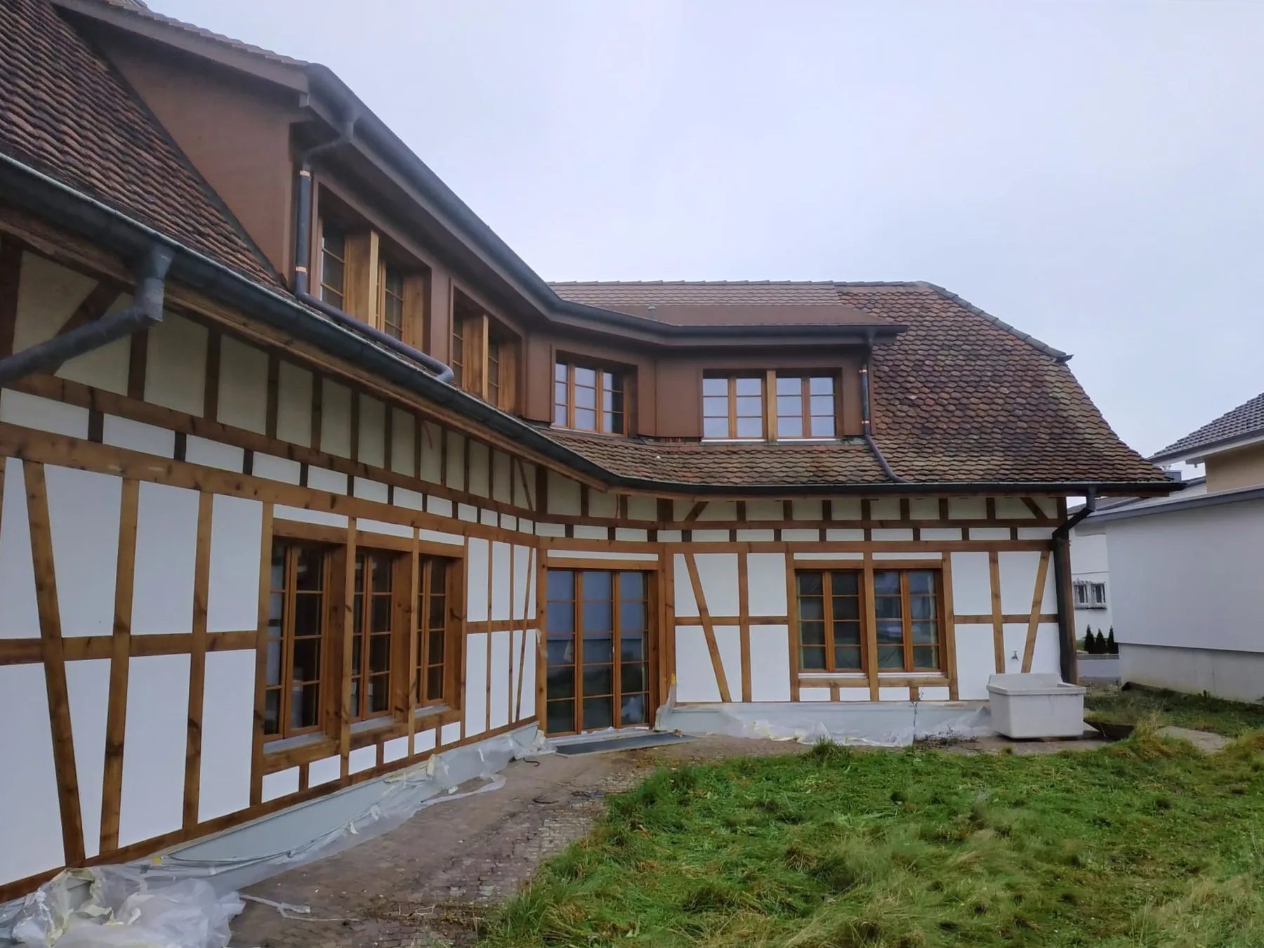 Fachwerkhaus mit gestrichener Aussenfassade